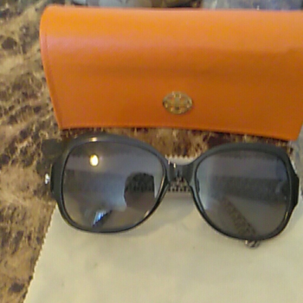 Tory Birch sunglasses TY7059